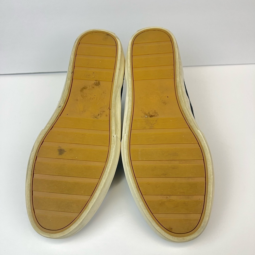 Vince Men’s Suede Sneaker Size 12M - Picture 9 of 11